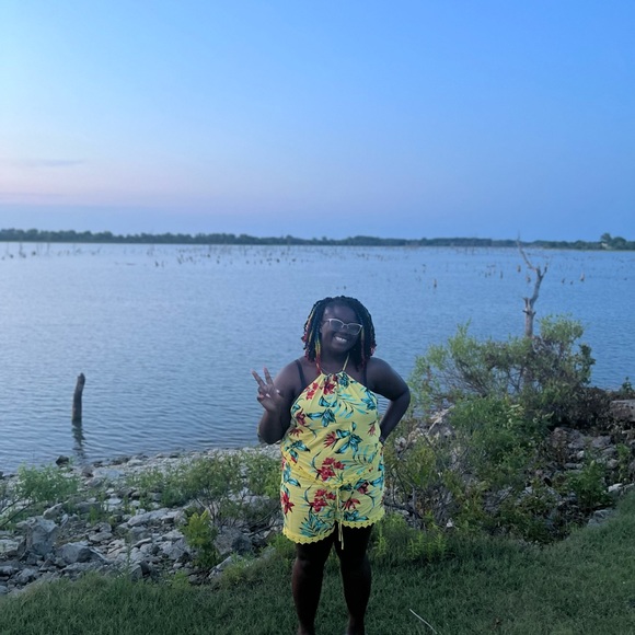 Meet your Posher, Sonsyrea - Picture 5 of 5